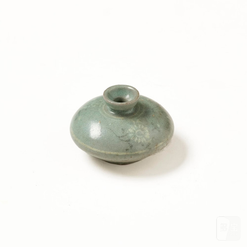 A celadon glazed slip-decorated vase, - 图4